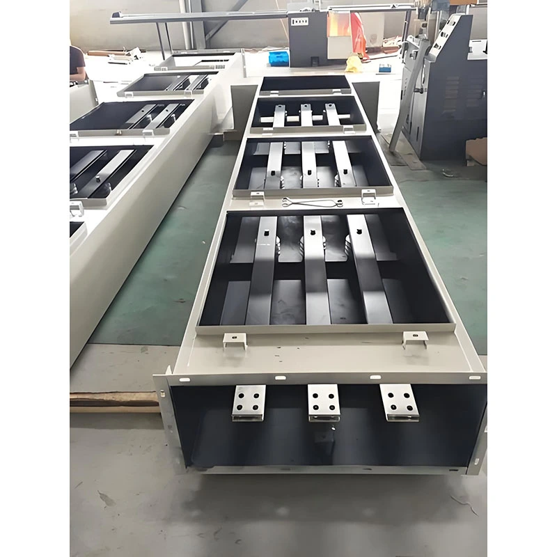 Saluran Bus Tegangan Tinggi Ditutup Baja